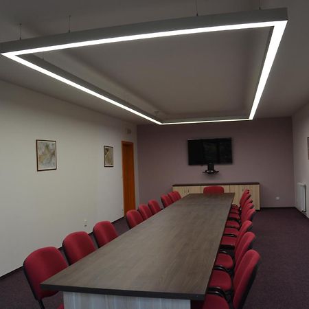 Hotel Sport Klub Hvozd Esterno foto
