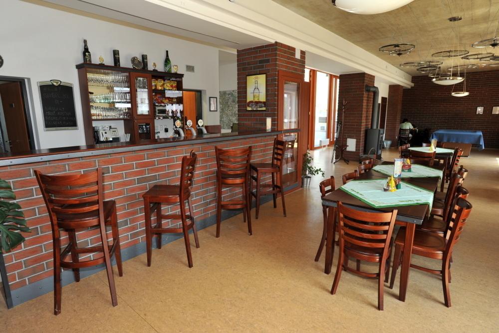 Hotel Sport Klub Hvozd Esterno foto