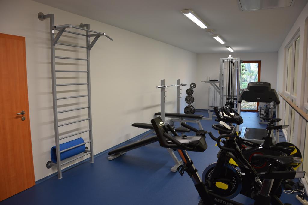 Hotel Sport Klub Hvozd Esterno foto